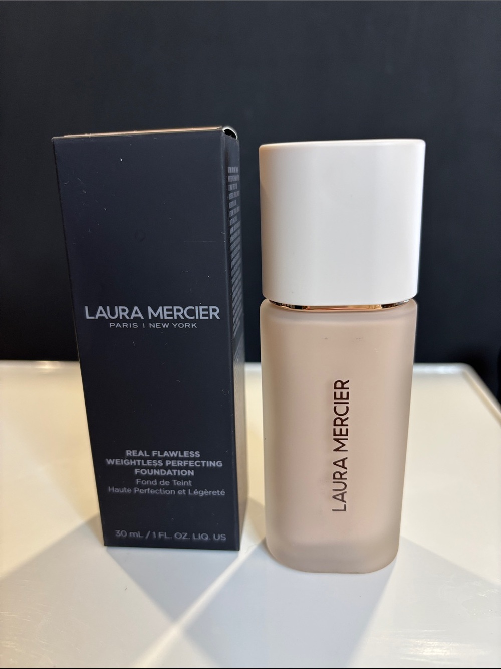 Laura Mercier Real Flawless Foundation -